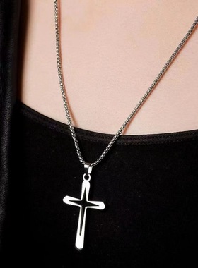 简约个性镂空星光十字架项链