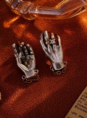 中古风【歌剧院之手】耳钉耳环  不对称链条手掌耳钉个性朋克耳饰