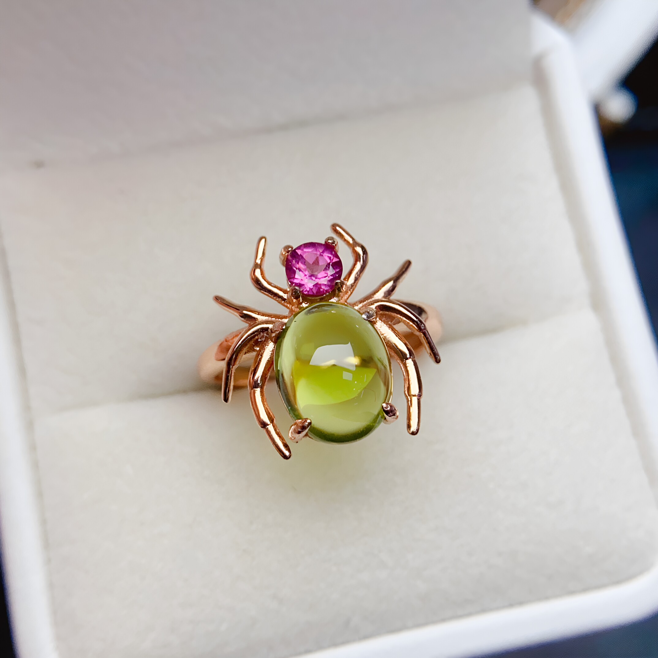 Dark Spider Natural Peridot Niche Design Ring