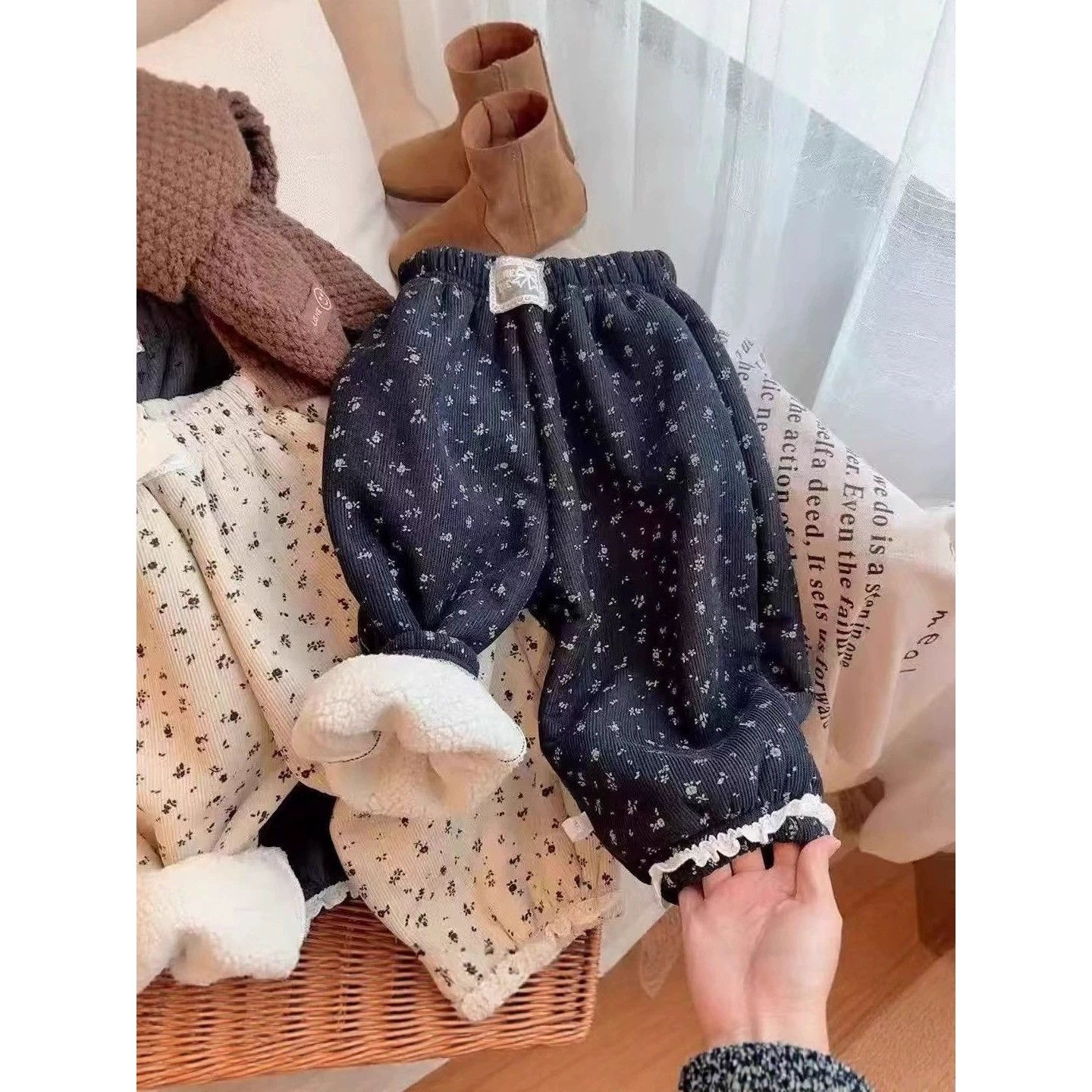 儿童加绒卫裤女童秋冬季韩系碎花休闲裤女宝百搭灯笼裤校园神裤子,淘宝优惠券,粉丝福利购,淘宝优惠卷