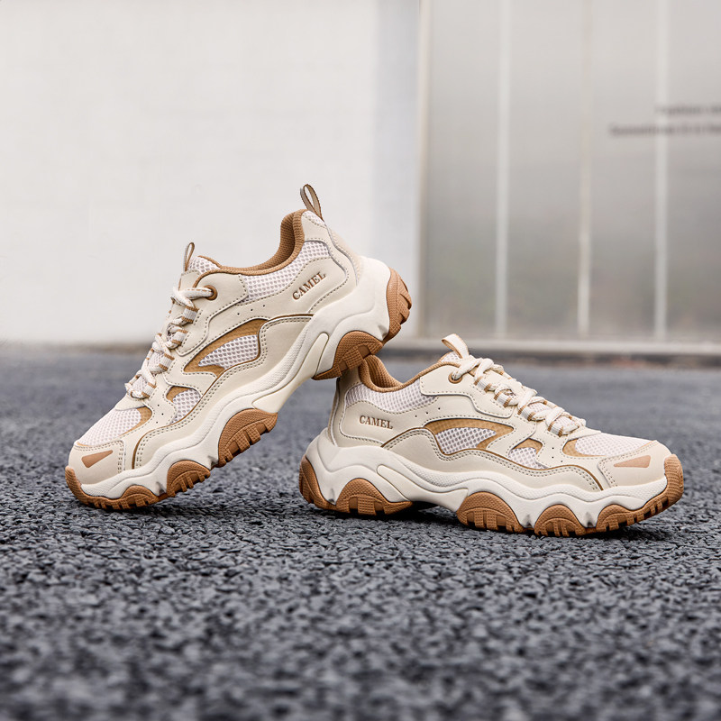 骆驼男鞋2026春季新款透气复古百搭软弹耐磨增高城市户外老爹鞋