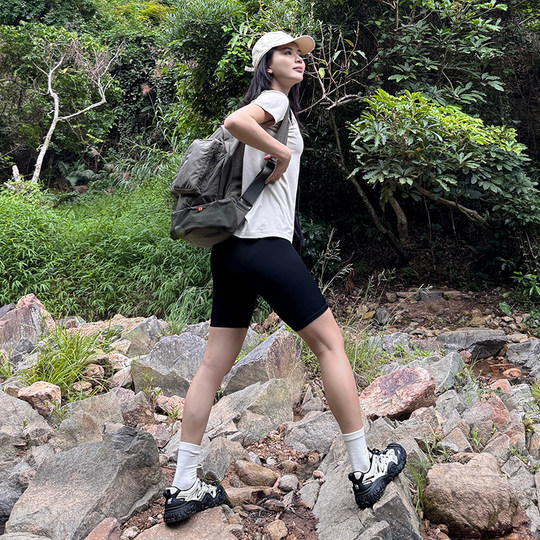 骆驼丑萌鞋女鞋夏户外百搭登山鞋时尚休闲鞋女运动鞋