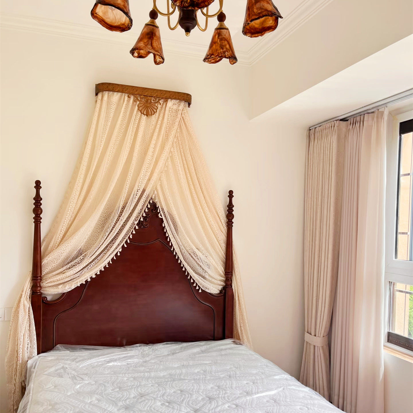 新款中古风床幔蕾丝流苏床头纱幔装饰法式复古米色美式简约带架子,淘宝优惠券,粉丝福利购,淘宝优惠卷