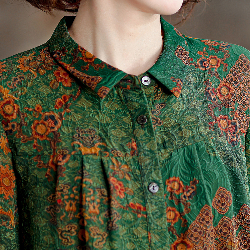 香云纱上衣高端品牌女2025新款翻领洋气减龄桑蚕丝真丝衬衫妈妈装 - 图2