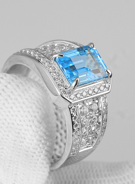 轻奢新款托帕石精致祖母绿切工