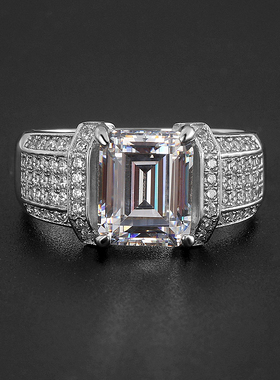 轻奢纯银镀金莫桑石男戒指刻字