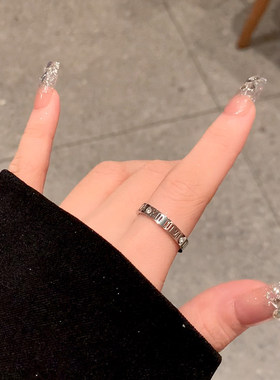 小众钛钢罗马数字情侣对戒