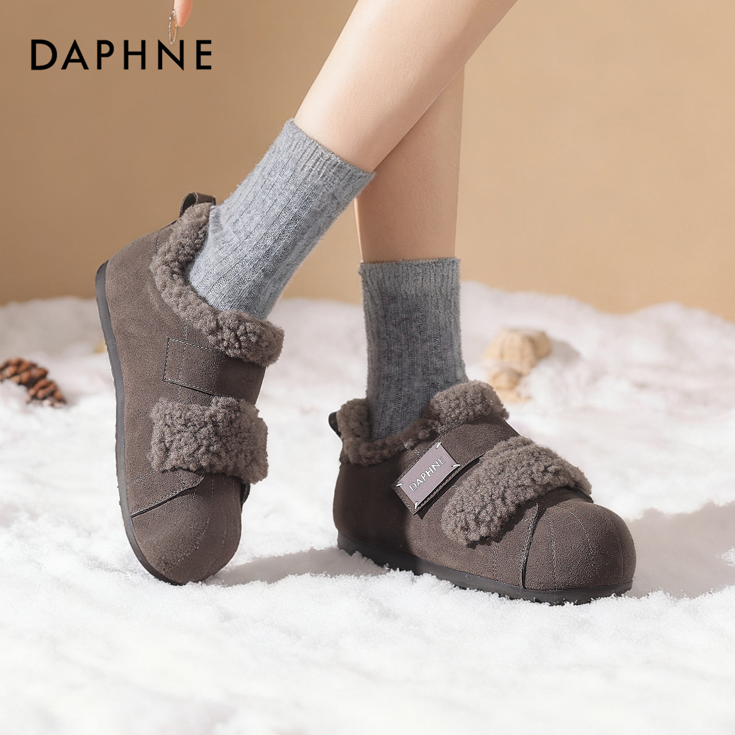 达芙妮厚底内增高雪地靴女款2025冬季新款百搭加绒棉鞋德训勃肯鞋 - 图1