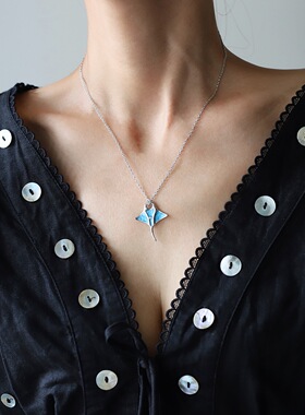 度假风manta魔鬼鱼海洋系列长项链毛衣链钛钢镀K金不掉色银色