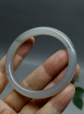 天然和田玉手镯53圈口玉镯子烟紫