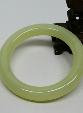 天然和田玉黄玉59圈口手镯