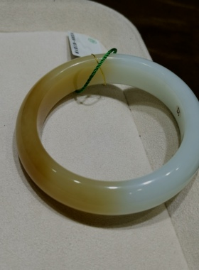天然和田玉糖羊脂玉57mm圈口手镯