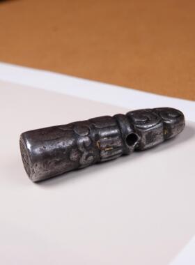 明代剪金老铁雕卷草纹印章印纹清晰文玩卷草包挂吊坠一图一物