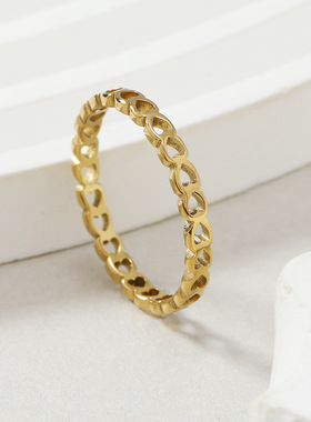 跨境钛钢镂空桃心情侣戒指