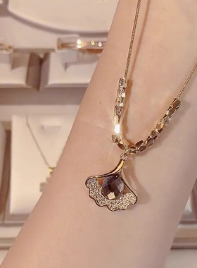 银杏叶钛钢项链秋冬轻奢毛衣链