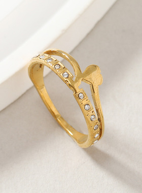 跨境小众钛钢爱心镶钻戒指