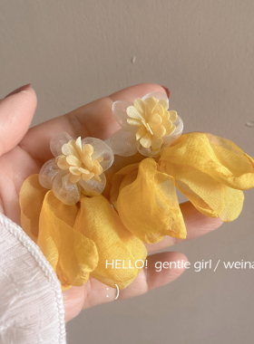 明黄纱布花朵耳钉少女浪漫