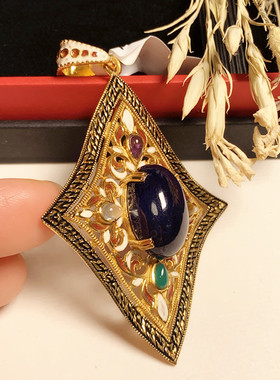 2月新货！纯银鎏24K金蓝宝石吊坠 菱形 白色大款