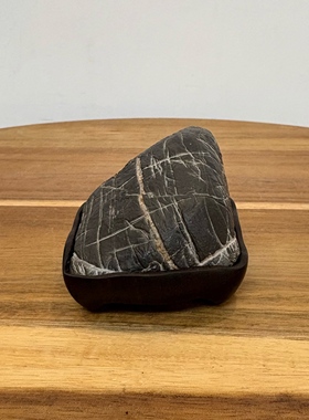 天然安徽灵璧石桌面小摆件 茶桌禅石 纹理好 背面金蟾 原石原底