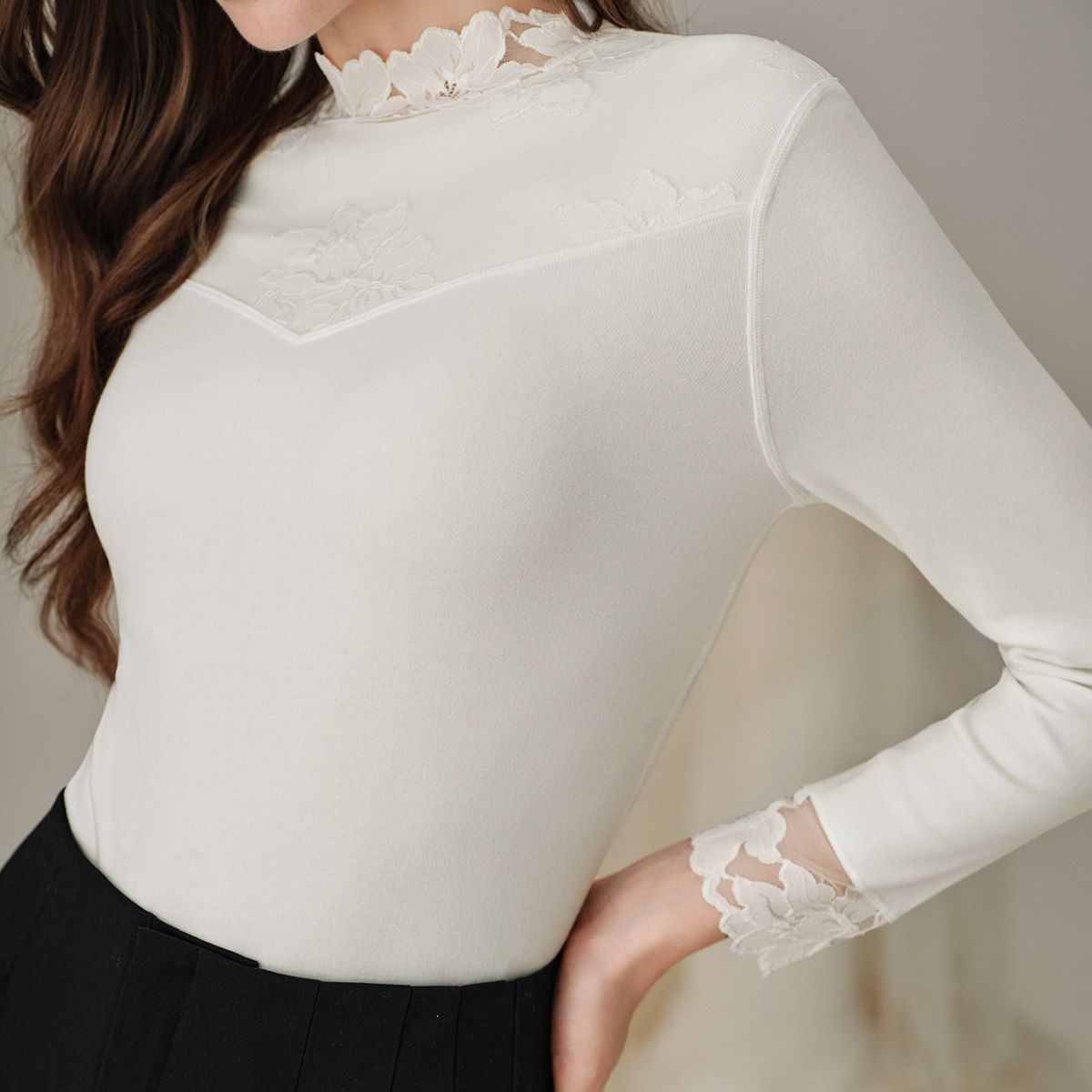 安莉芳秋冬外穿气质新款秋衣高领肌底衣女士打底暖肤衣打底衫舒适