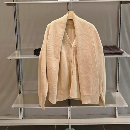 [现货速发]J南同款25秋冬新厚款斗篷披肩慵懒风针织毛衫5P0312660 - 图3