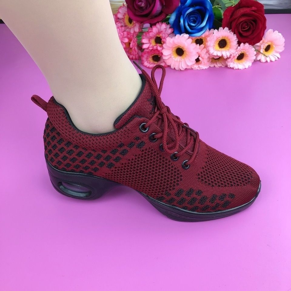 夏季广场舞老北京网红爆款单网飞织透气舒适袜子口健步气垫舞蹈鞋,淘宝优惠券,粉丝福利购,淘宝优惠卷