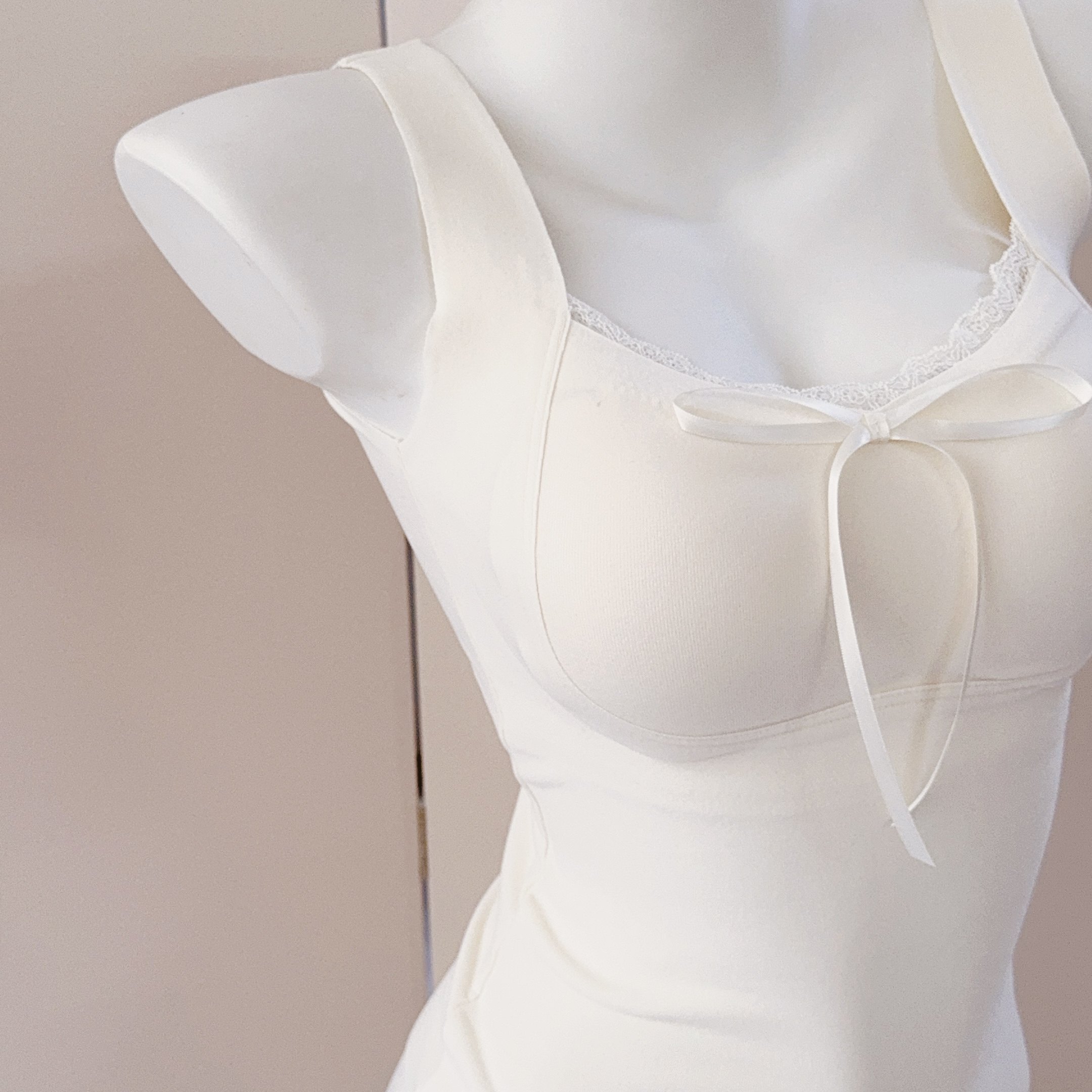 黑色蕾丝美背吊带背心女内搭秋冬带胸垫保暖内衣打底无袖上衣磨毛,淘宝优惠券,粉丝福利购,淘宝优惠卷