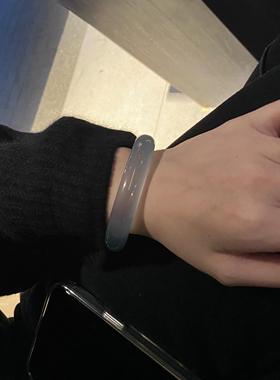 雾霾蓝玉手镯冰种翡翠平替礼盒装