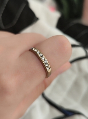 小众设计ins博主搭配轻奢时尚个性镀18号戒指女简约素圈水钻指环