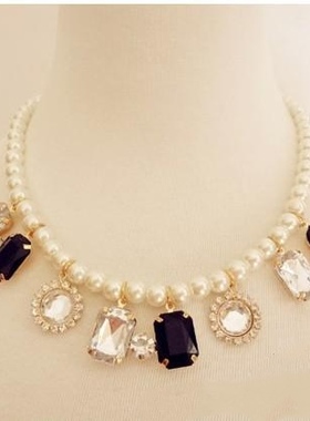 法式复古名媛华丽亚克力钻石花式珍珠短项女链简约淑女公主锁骨链