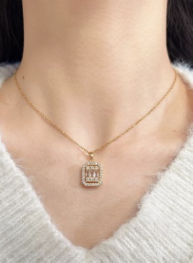 2025年新款潮轻奢高级气质项链