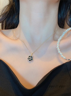 新款黑色山茶花项链高级饰品套装