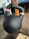 Competitive kettlebell hollow 8-36 kg competition gym men and women household cast iron muscle-building weight loss squat lifting kettle