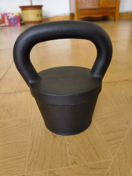OIKOS all-round fitness kettlebell electrostatic spray casting heavy injection molding technology unisex firming buttocks body kettle