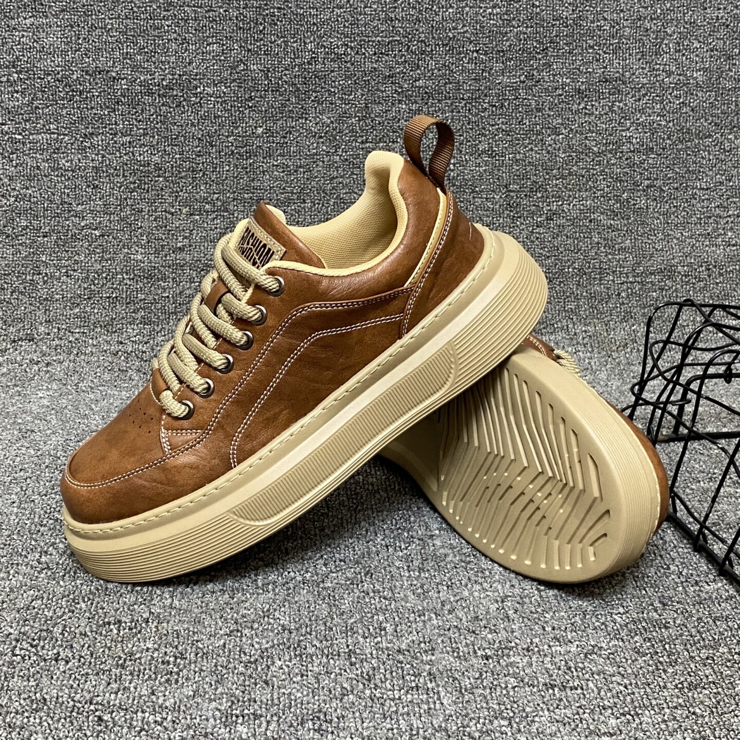 男鞋2025秋季新款百搭厚底板鞋英伦风马丁工装鞋简约商务休闲皮鞋,淘宝优惠券,粉丝福利购,淘宝优惠卷