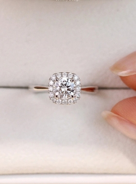 新品经典方包莫桑钻时尚简约戒指