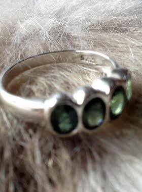 泰国镶嵌纯银宝石全新戒指