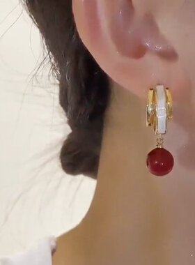 气质时尚港风百搭红色相思豆转运耳环女高级感满满轻奢精致耳饰款