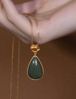 合金镀金锁骨项链镶嵌水滴形碧玉女士颈饰品吊坠民族风经典项坠礼
