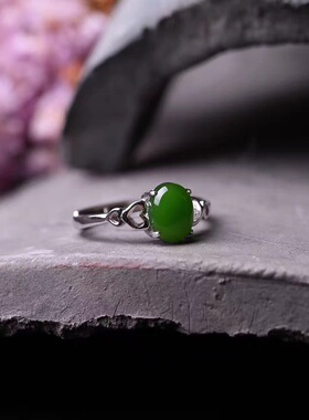 大方925纯银镶嵌天然和田碧玉女