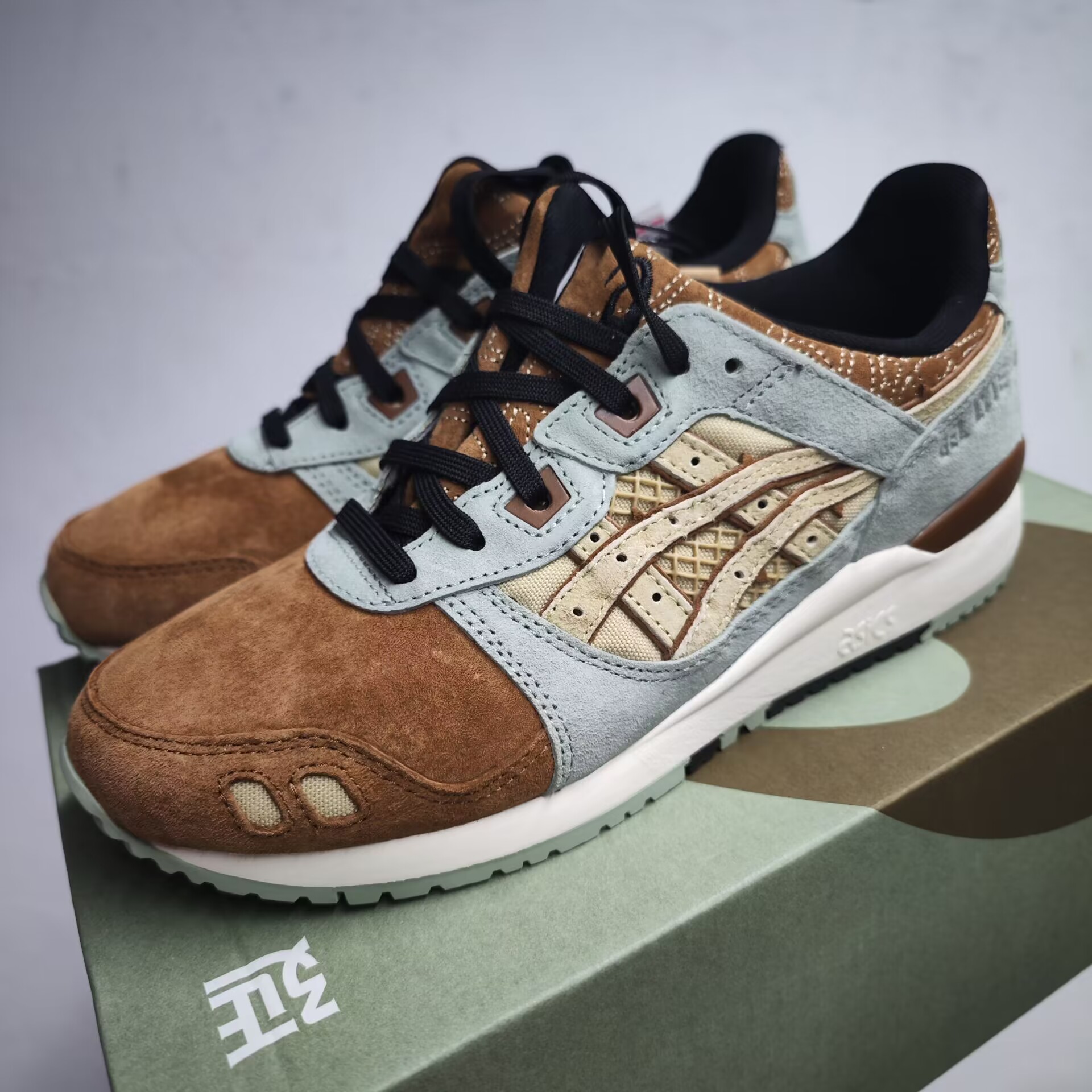 COSTS x Asics Gel Lyte III OG 延 联名复古休闲鞋 1201A937-200 - 图0