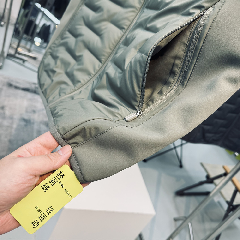 90鸭绒600蓬松男女通用防风保暖防泼水户外运动休闲羽绒马甲背心 - 图2