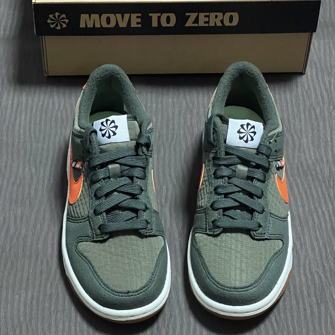 耐克/Nike Dunk Low SE 女子经典复古休闲低帮板鞋 DC9561-400 - 图1
