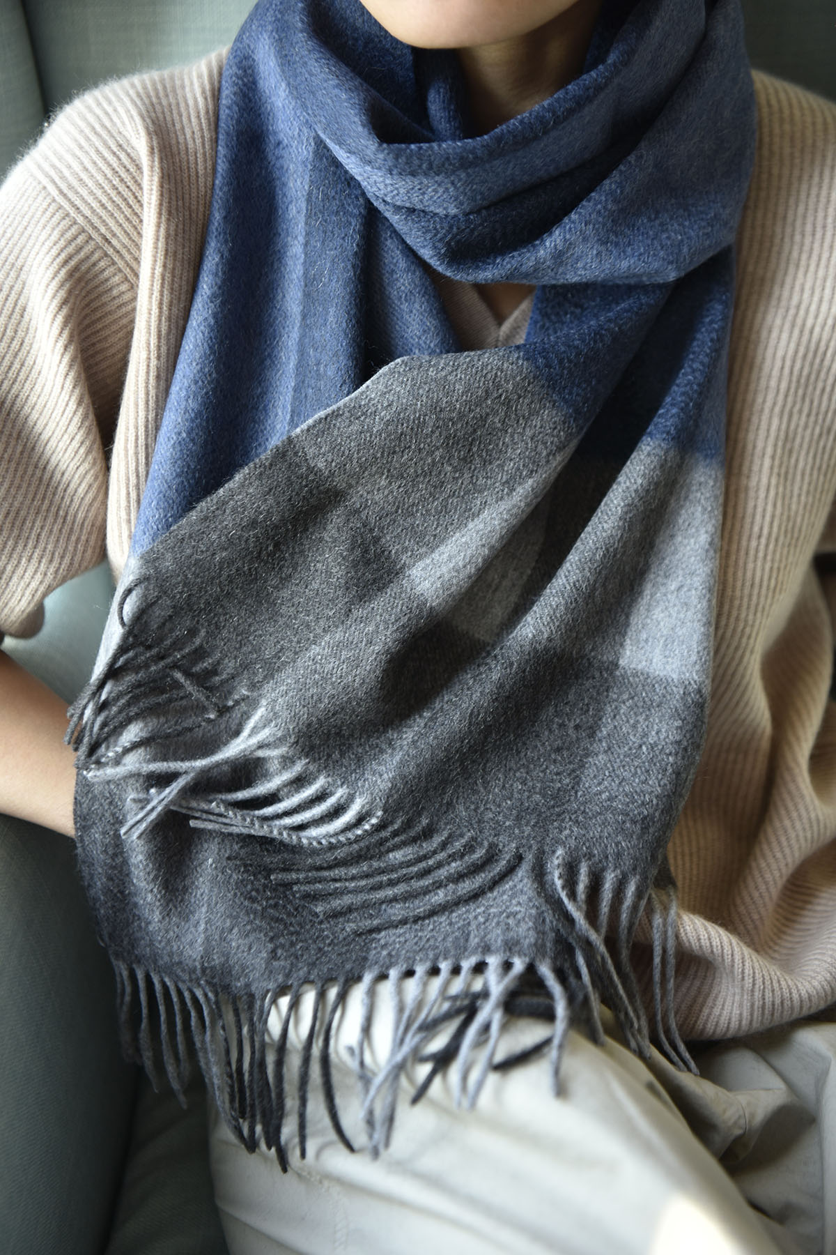 APCSHOP 格子羊绒围巾女秋冬季百搭保暖时尚英伦风通用款男士围脖 - 图0