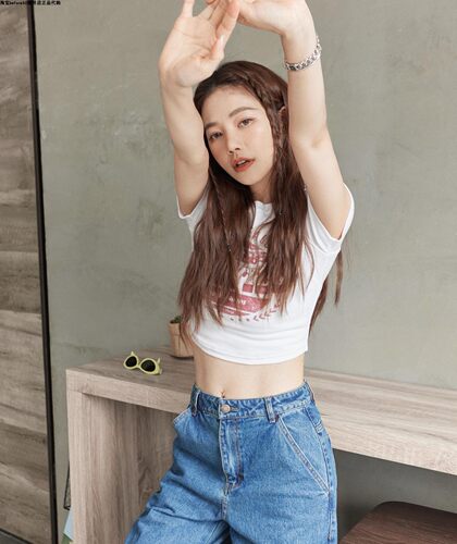 许路儿LUREHSU正品代购R231195 露脐纯棉夏女士合身美式短版T恤 - 图1