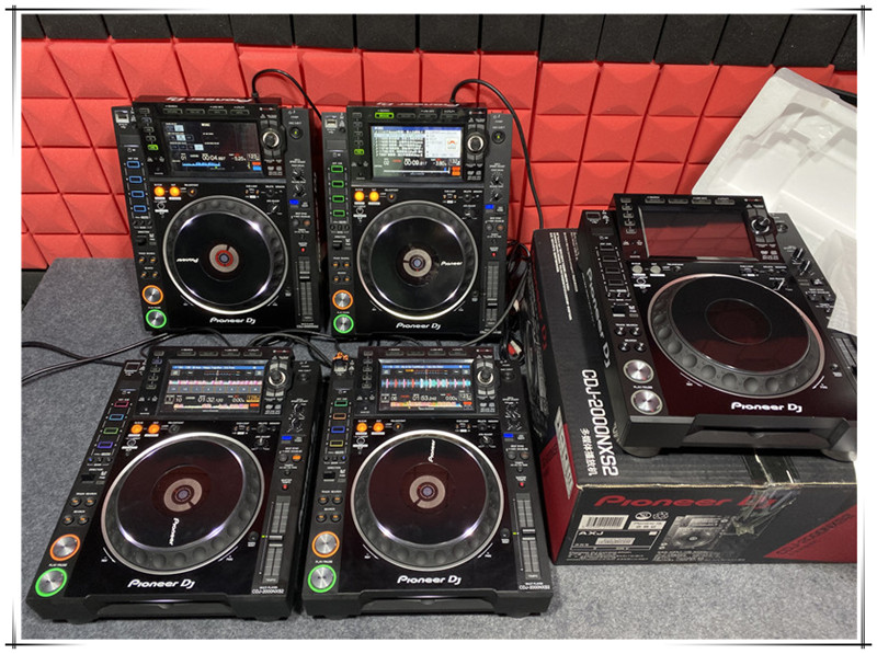 特价先锋打碟机 9新原装货 cdj 2000nxs2全国保修质量问题包退-图2