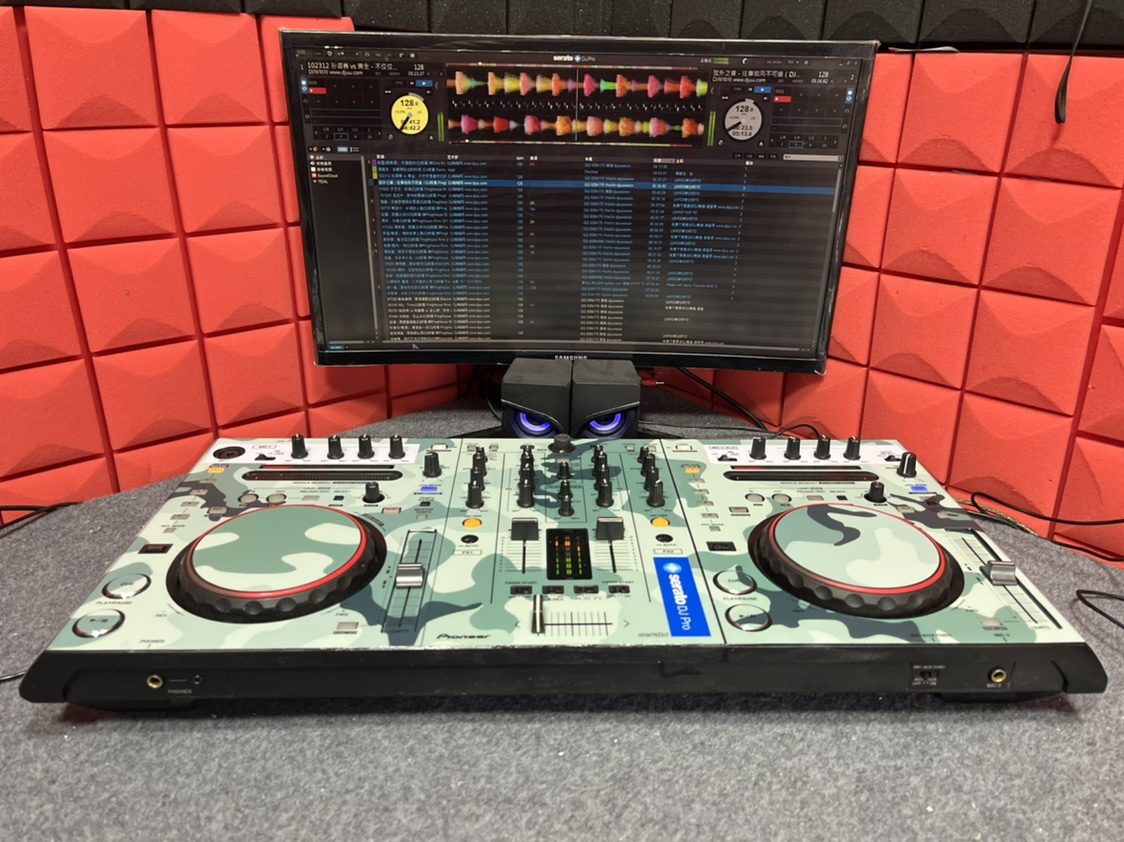 先锋ddj s1 数码打碟机 内置莱恩声卡 serato dj pro 可打包房 - 图0