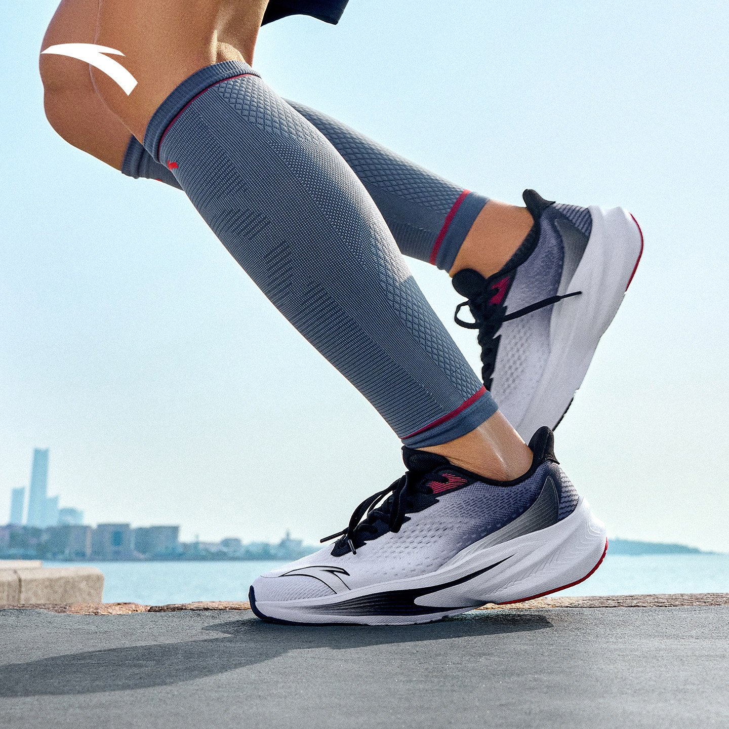 【安踏毒刺7代】缓震软底跑步鞋