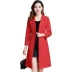 Áo gió đỏ trong khí chất dài 2019 mới của phụ nữ phiên bản thắt lưng Hàn Quốc phổ biến là áo khoác mỏng cổ áo mùa xuân nhỏ - Trench Coat