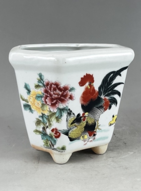 景德镇陶瓷器粉彩全家福六方花盆公鸡图家居装饰摆件
